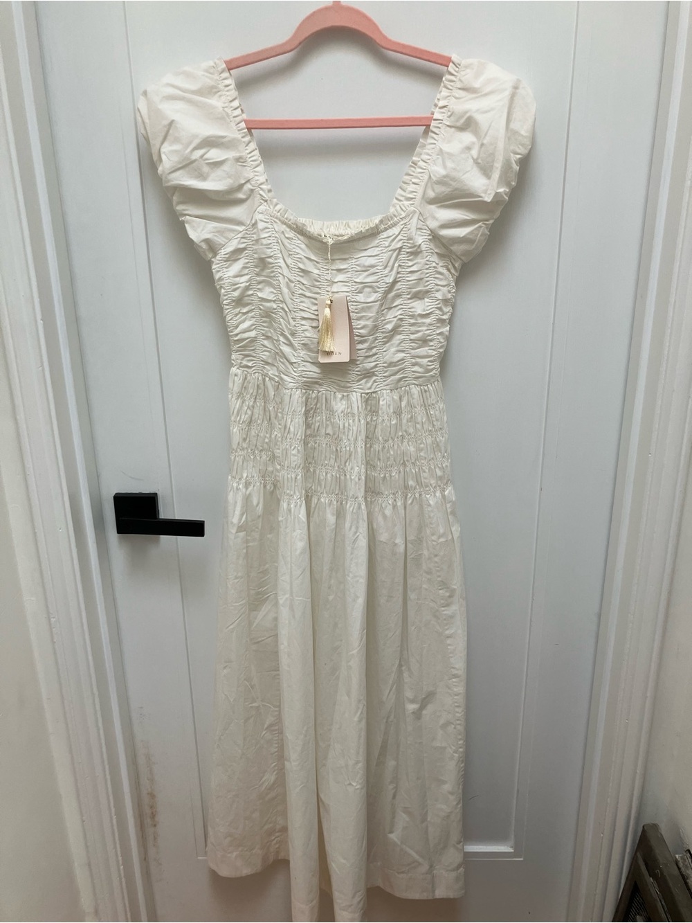 Dôen Katherina Smocked Ruched Short Puff Sleeve Midi Dress in Salt - Size Small - Picture 5 of 11